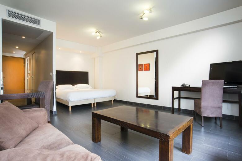 Hotel Cosys Residence Cadet