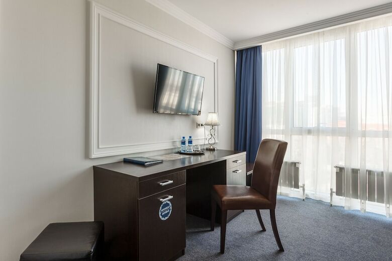 Carat Hotel