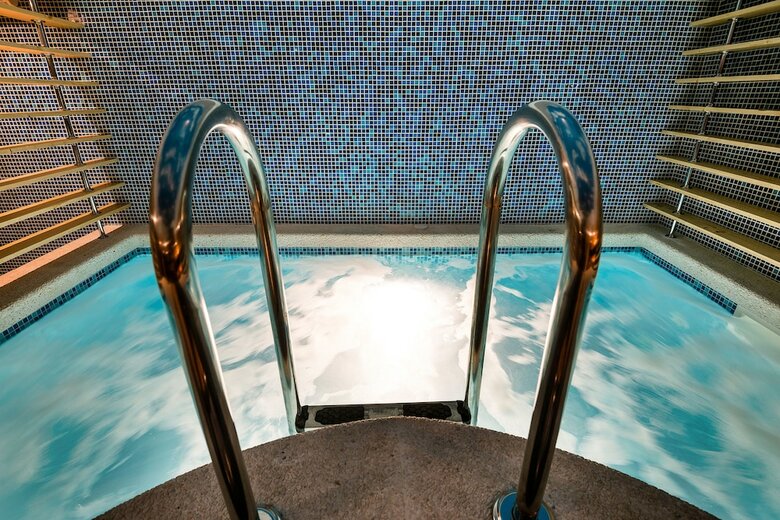 Carat Hotel