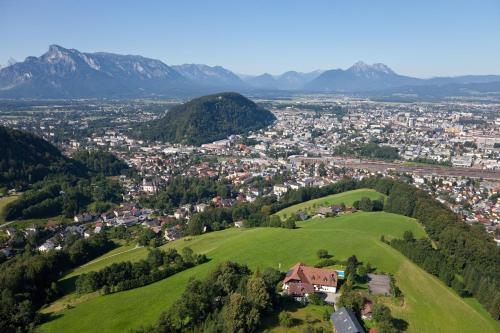 Hotel Sch�ne Aussicht