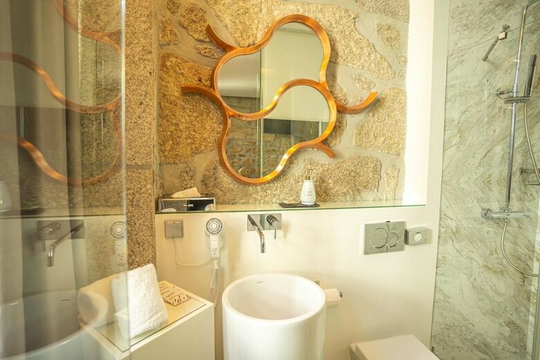 Hostal Charm Guesthouse Douro