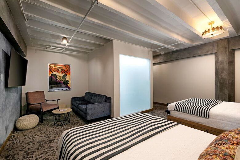 Hotel The Wayfarer Downtown La, Tapestry Collection By Hilton