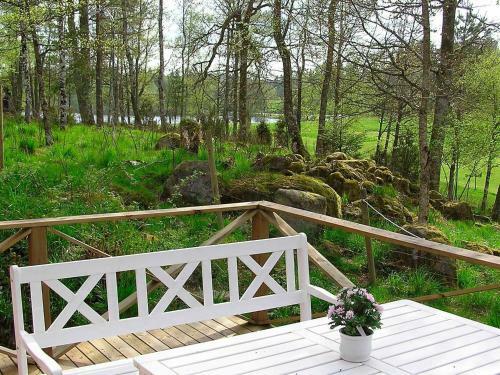 Three-bedroom Holiday Home In H�cksvik