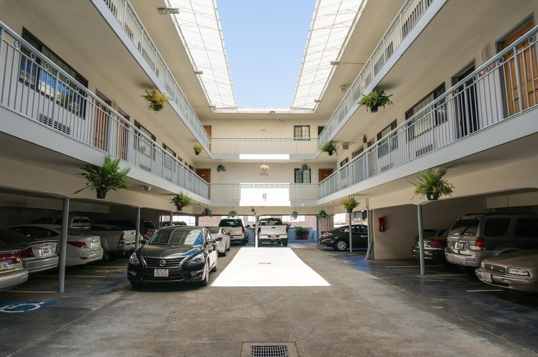 Hotel Nob Hill Motor Inn