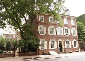 The Morris House Hotel