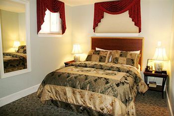 The Morris House Hotel