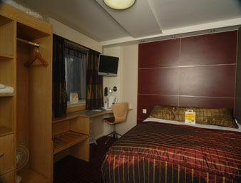 Hotel Pendulum