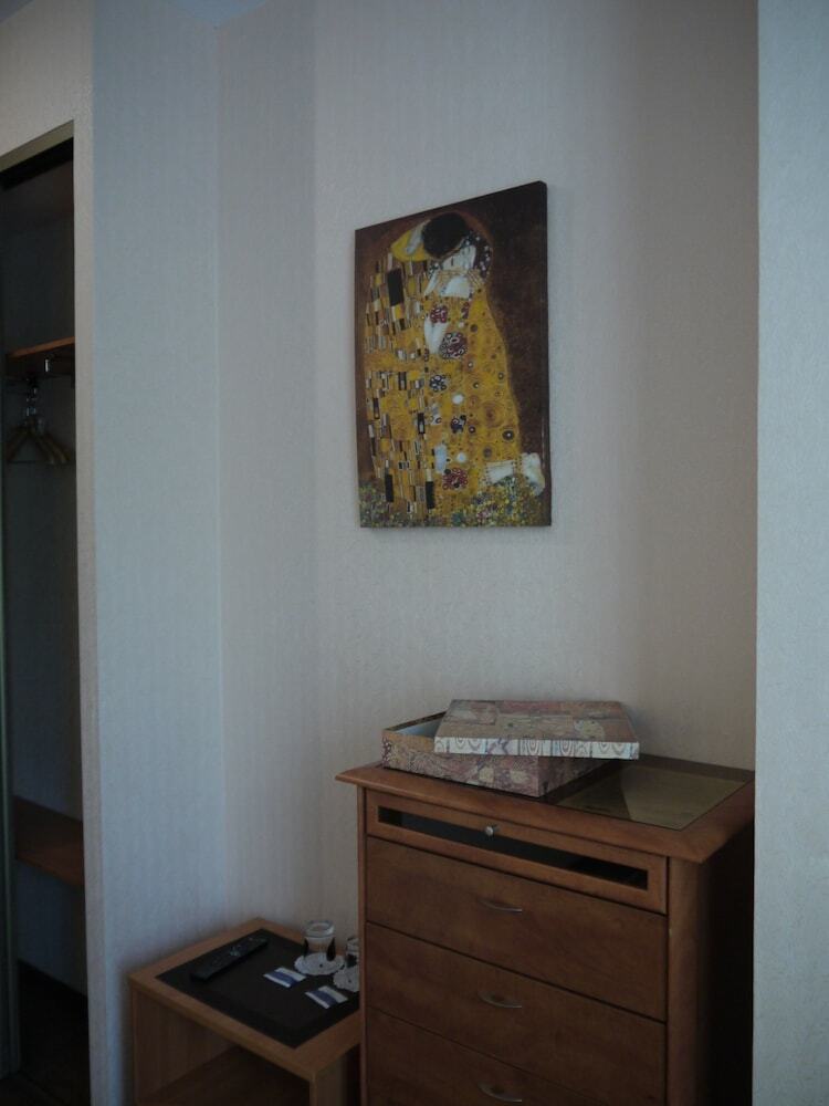 Hostal Toledo Hotel