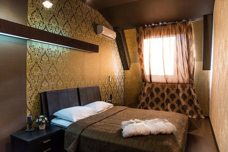 Jardin Park Hotel