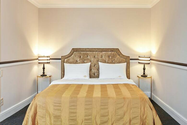 Jardin Park Hotel