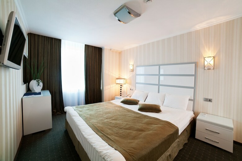 Don Plaza Congress Hotel