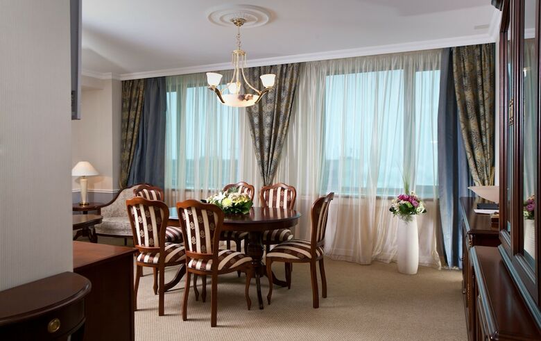 Don Plaza Congress Hotel