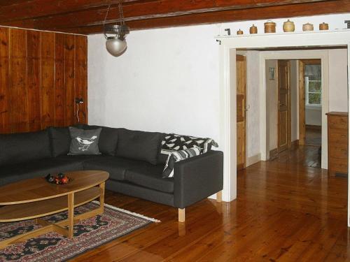 Two-bedroom Holiday Home In Kolsva
