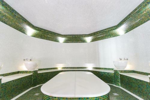 Kadorr Hotel Resort & Spa