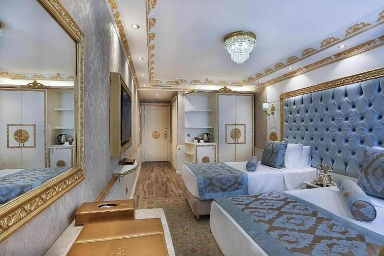 Hotel Emirhan Palace