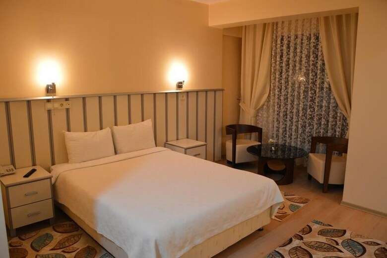 Remay Hotel