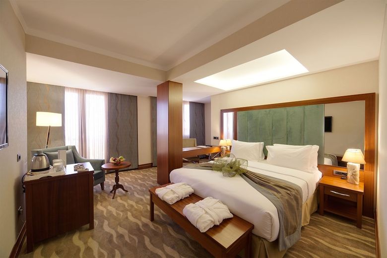 Lamec Hotel Business