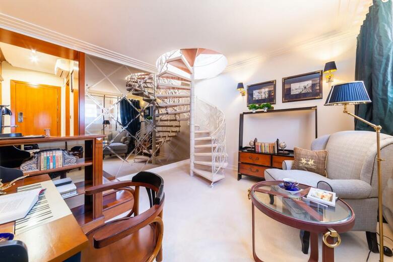 Carol Parc Hotel