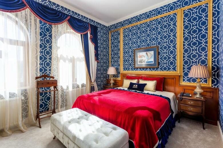 Carol Parc Hotel
