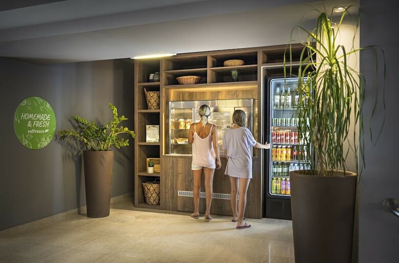 Valamar Crystal Hotel