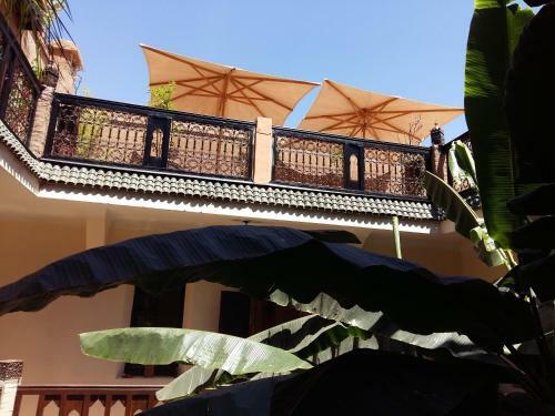 Albergue Riad Nomades