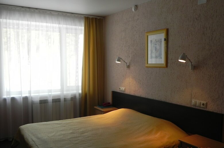 Izumrud Hotel