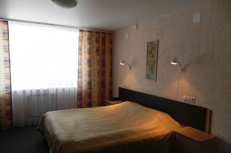 Izumrud Hotel