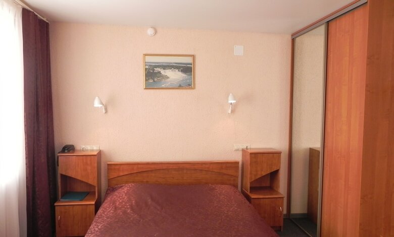 Izumrud Hotel