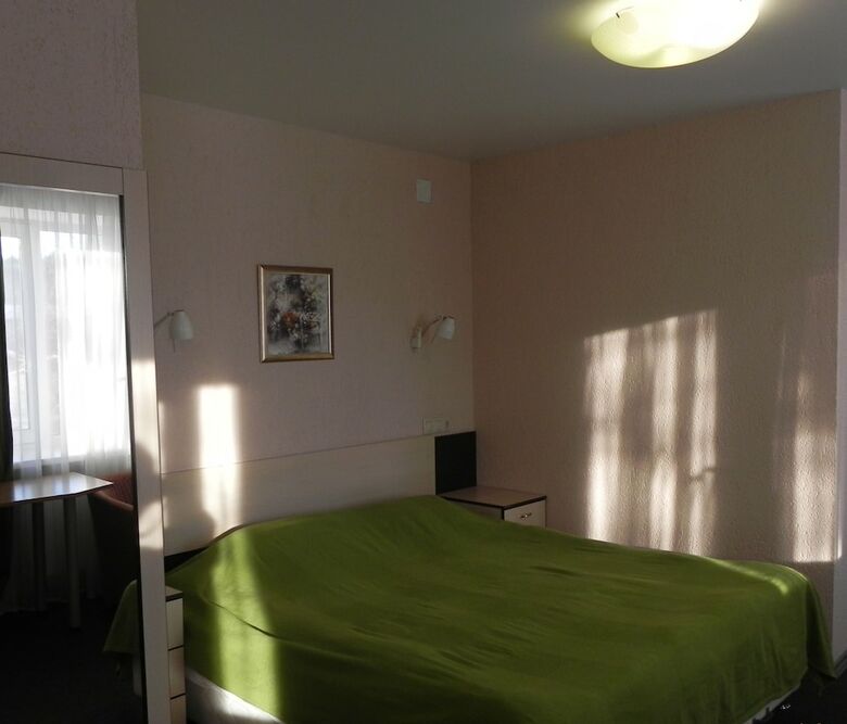 Izumrud Hotel