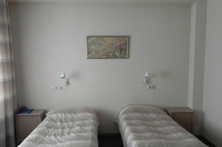 Izumrud Hotel