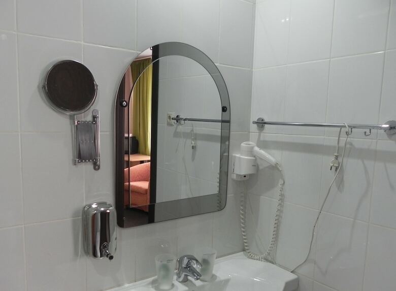 Izumrud Hotel