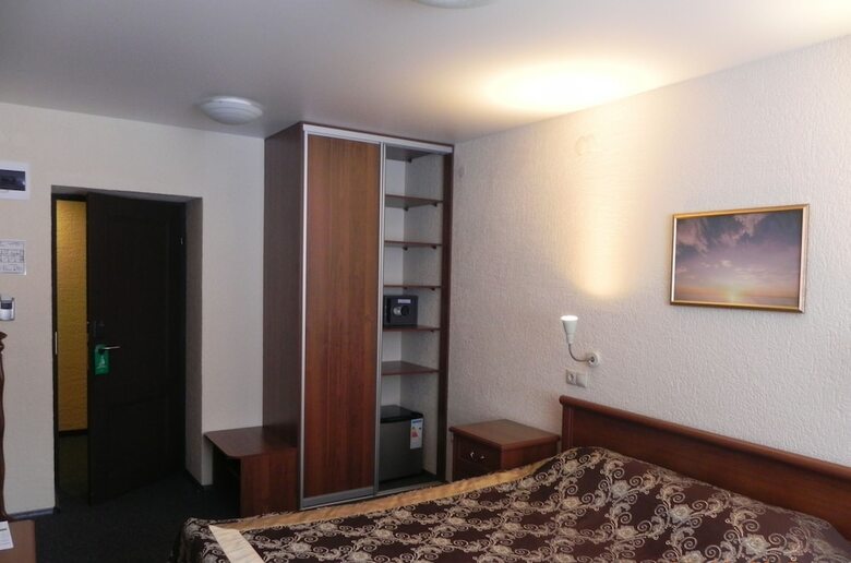 Izumrud Hotel