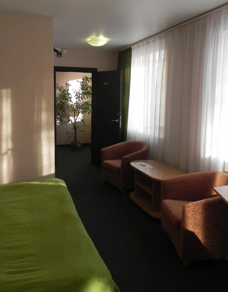 Izumrud Hotel