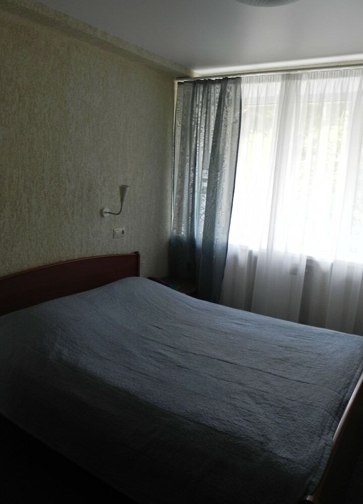 Izumrud Hotel