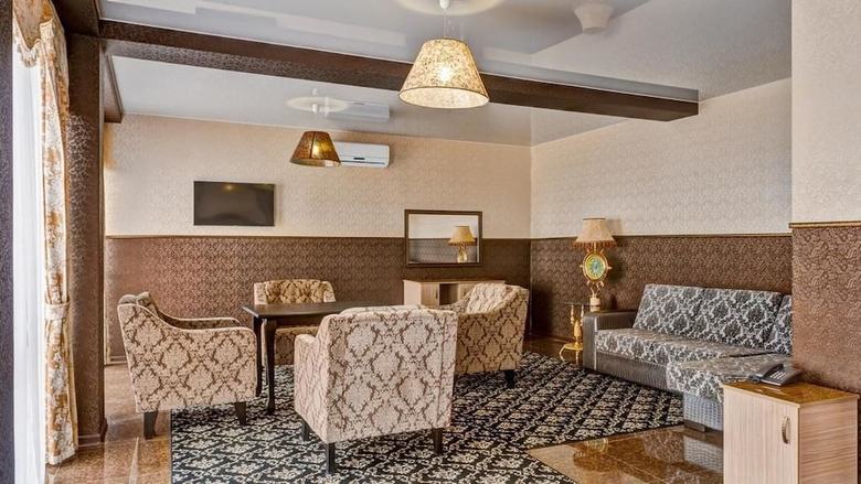 Nairi Hotel