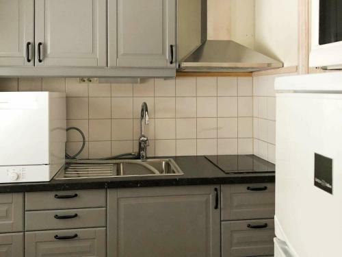 One-bedroom Holiday Home In �desh�g 2
