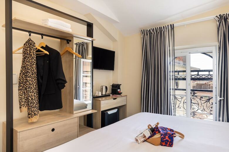 Hotel Azurea