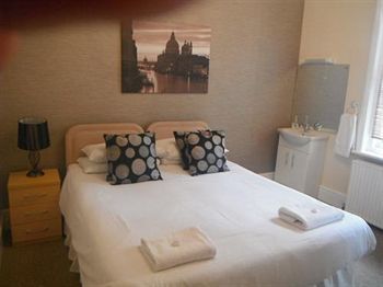Bed & Breakfast Ingledene Guest House