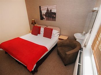 Bed & Breakfast Ingledene Guest House