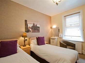 Bed & Breakfast Ingledene Guest House