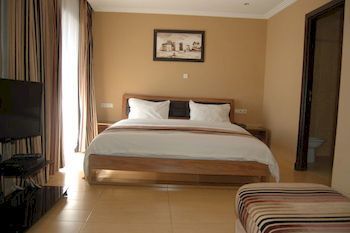 Hotel De La Corniche