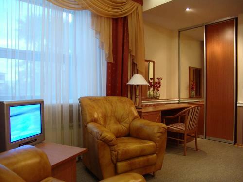 Hotel Rings