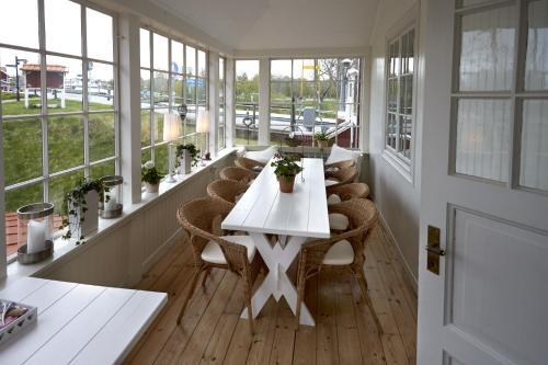 Hostal Pensionat Kajutan I Sj�torp