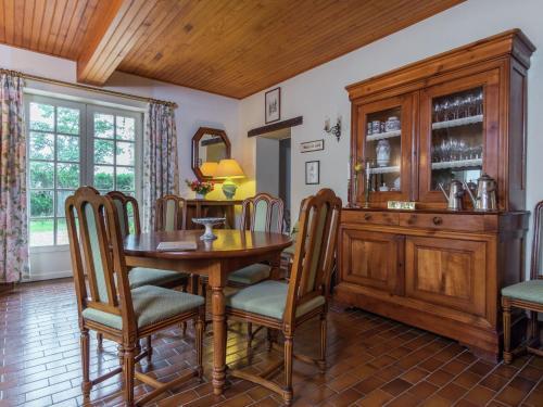 Maison De Vacances - Le Vieil Baug�