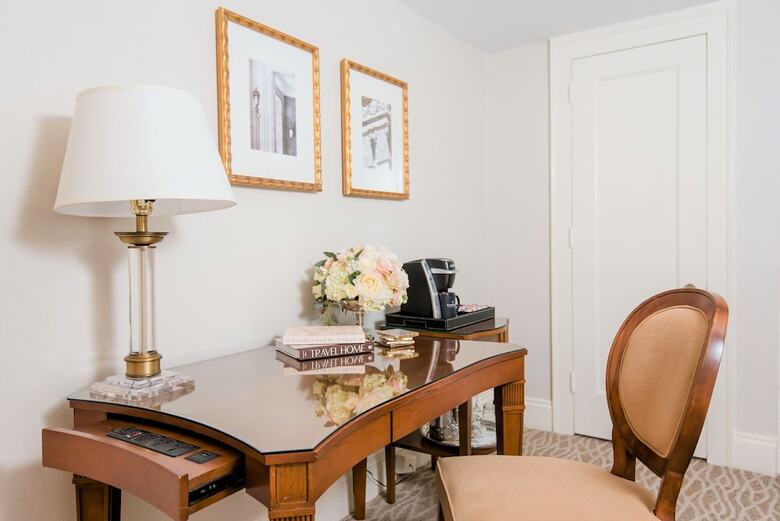 Warwick Melrose Hotel Dallas