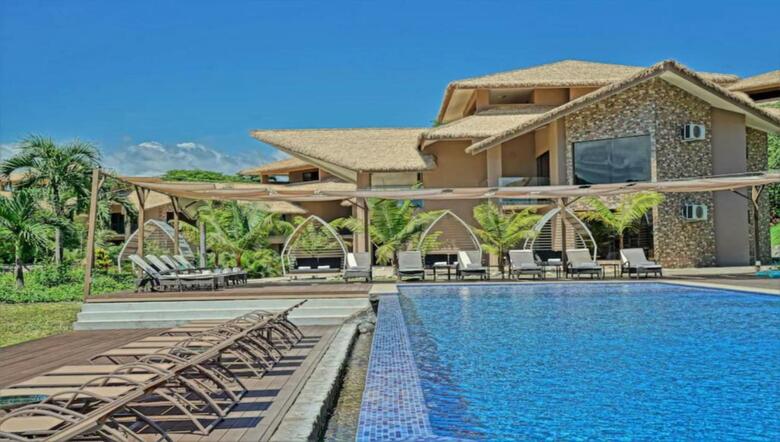 Hotel Nammb� Beach Front Bungalows