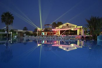 Hotel Euphoria Palm Beach Resort