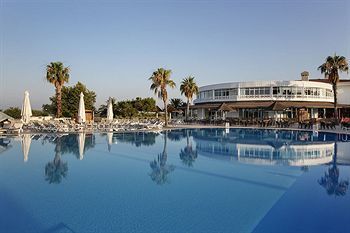 Hotel Euphoria Palm Beach Resort