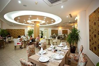 Hotel Euphoria Palm Beach Resort
