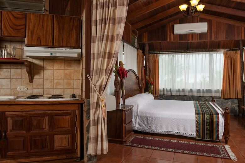 Hotel Arenal Lodge